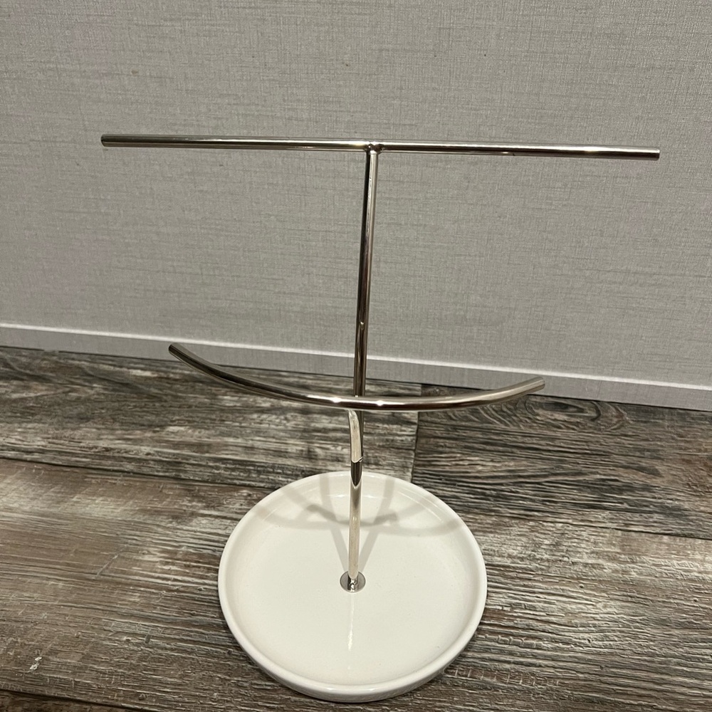 Marshalls White Ceramic Base